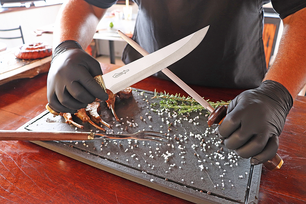 Jogo de Garfo e Faca para Churrasco Brinox Suprema - Braseiro