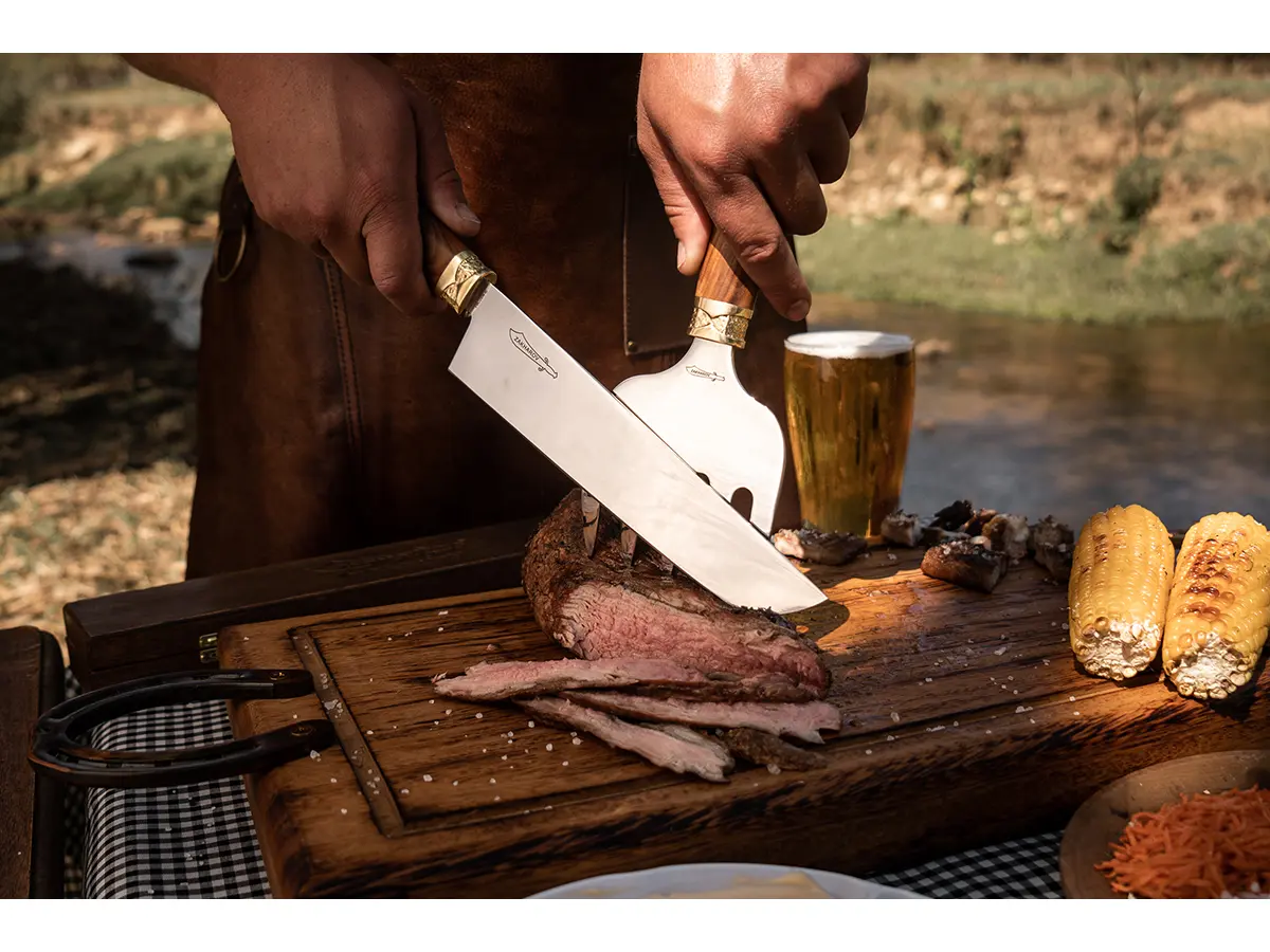 Tabua de Carne para Churrasco Alça Ferradura - 50x30cm