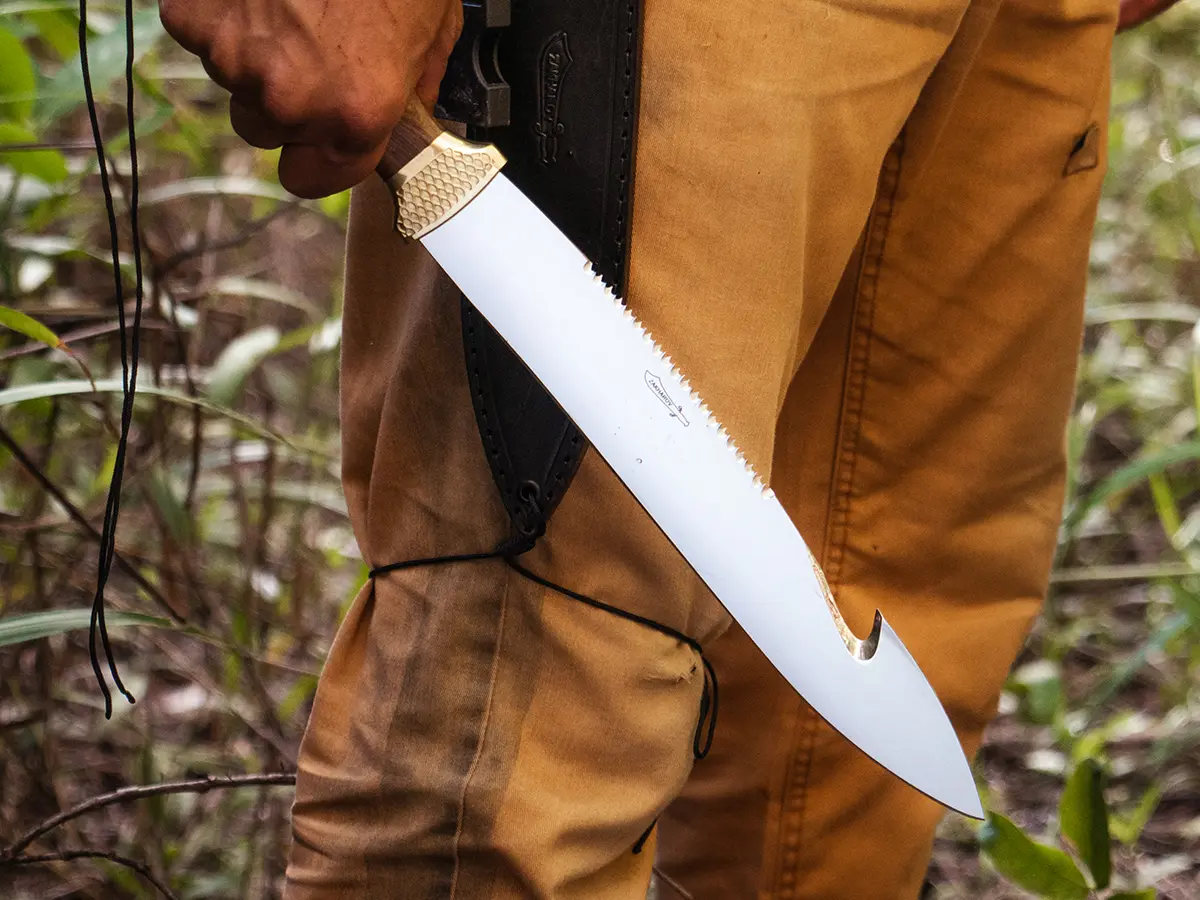 Facão para Mato Zakharov Selva 12'' na Bainha de Couro